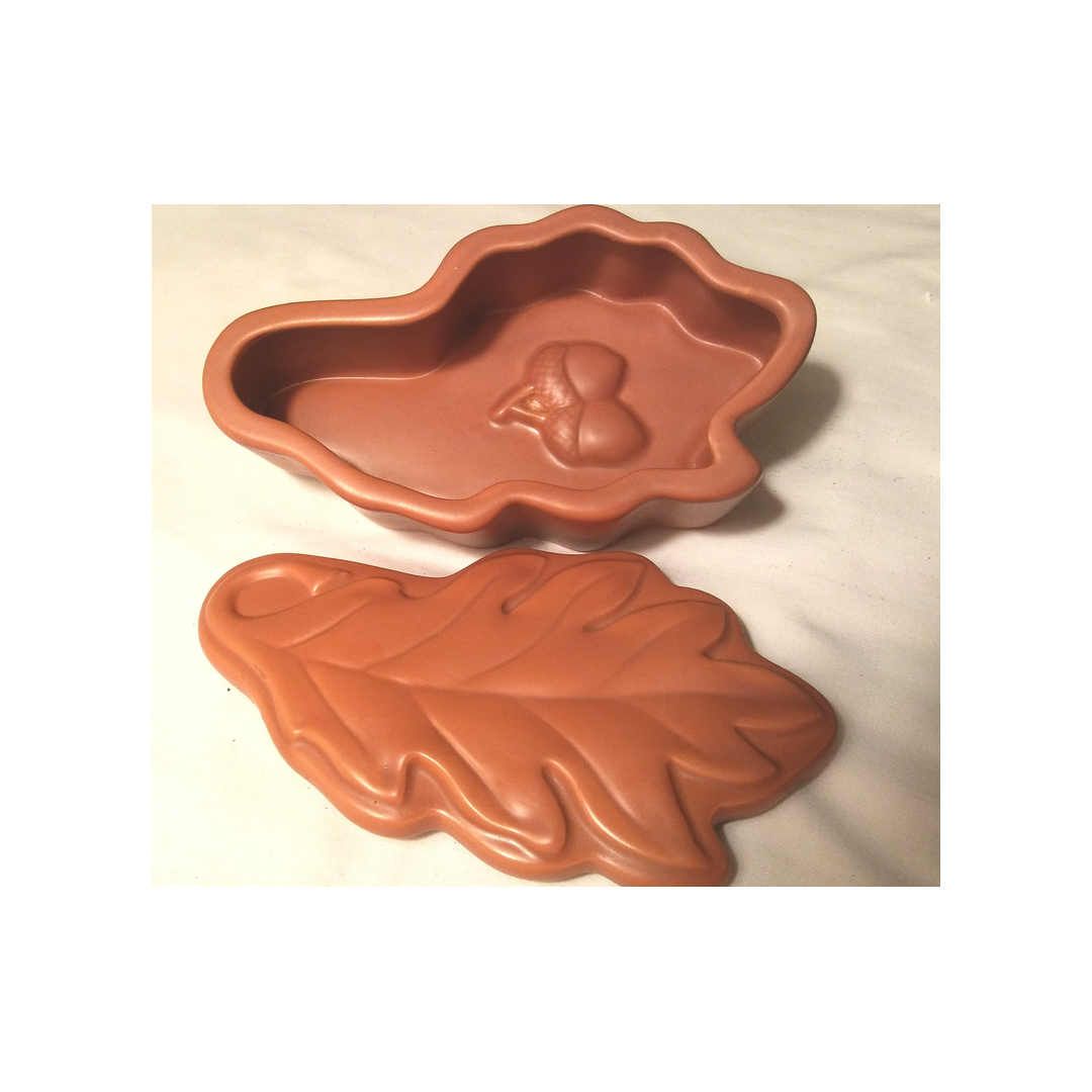 AUTUMN LEAF BOX WITH LID