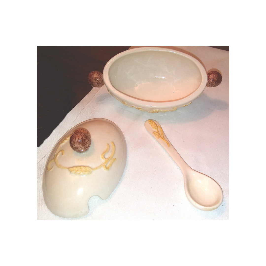 MINI OVAL TUREEN WITH LADLE