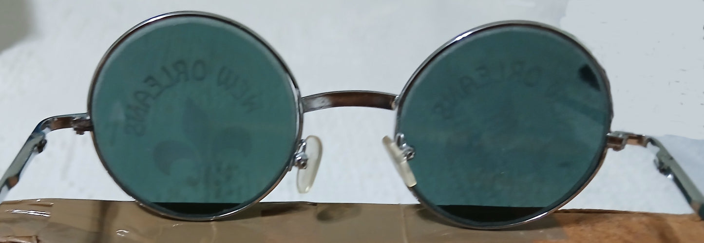 NEW ORLEANS FLEUR DE LIS HOLOGRAM SUN GLASSES