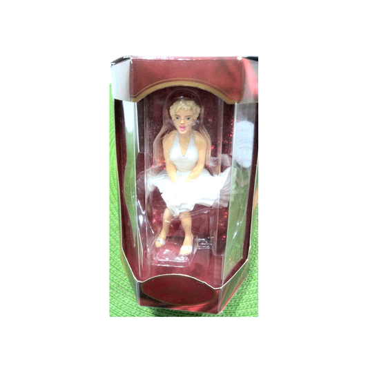 MARILYN MONROE 7 YEAR ITCH ORNAMENT